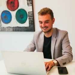 dennislinkedin.jpg